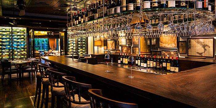 山﨑晴太郎の銀座トークサロン