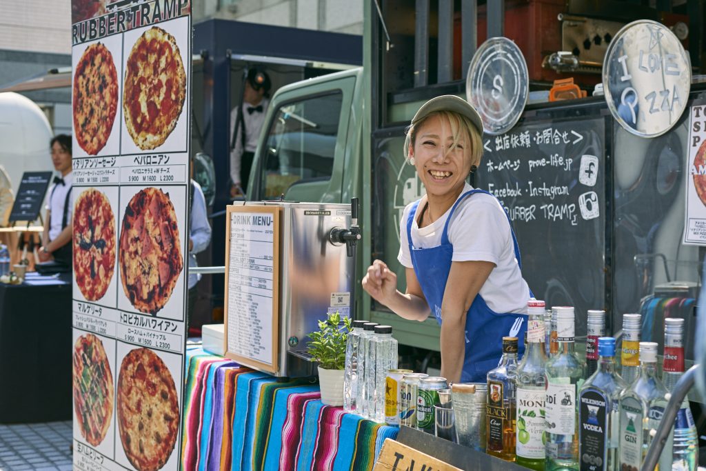 Gourmet Street Food Vol.5 TOPIC2-rubber tramp pizza